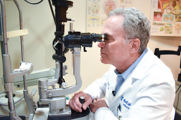 Clinical Trial Could Pave Way For Earlier Alzheimer’s Diagnosis At Eye Doctor